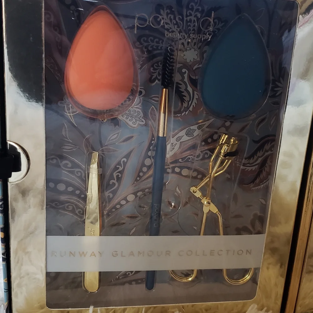 Polish'd Set of 15 Runway Glamour Collection Makeup Brush Set NWT